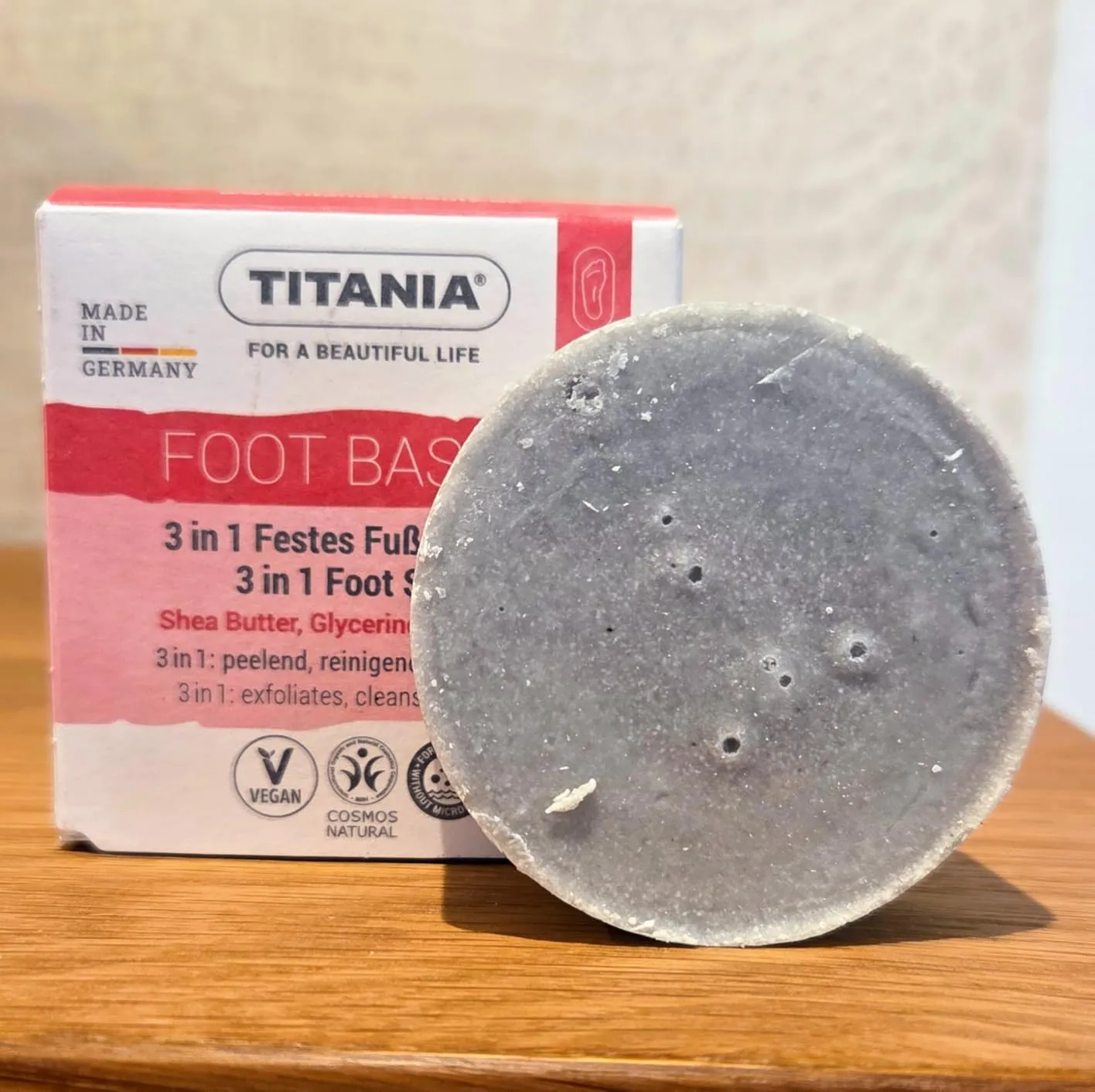 Titania 3in1 Fußpeeling Seife fest Bimsstein Sheabutter