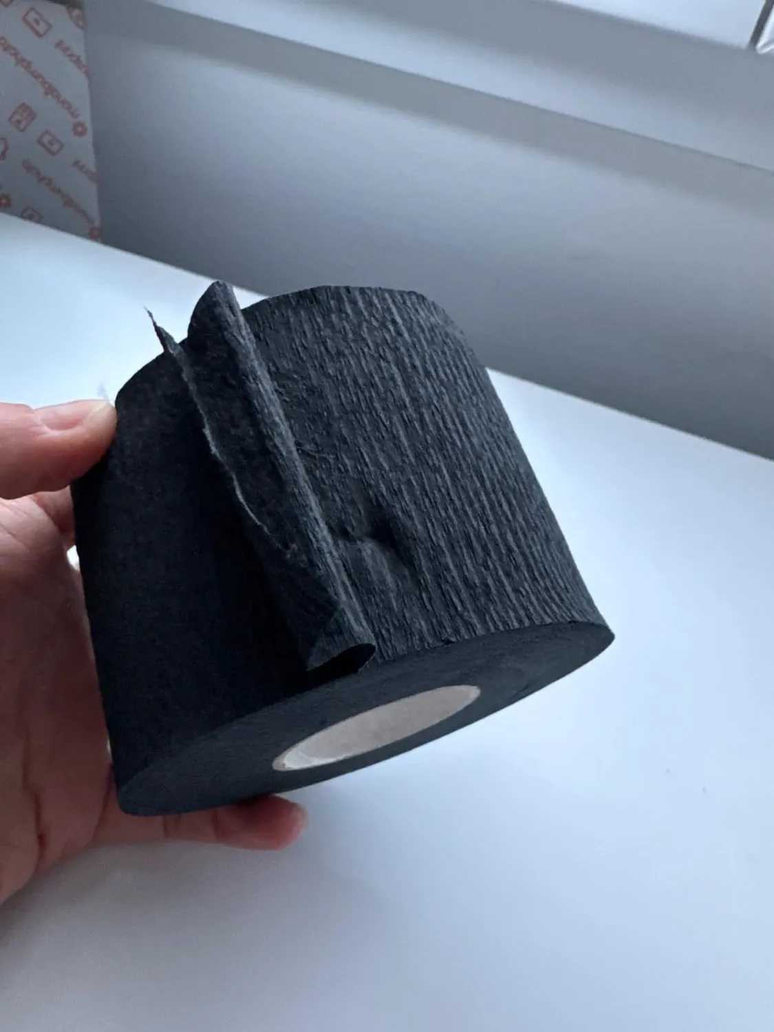 Noverlife Einweg Halspapier schwarz 5 Rollen saugstark
