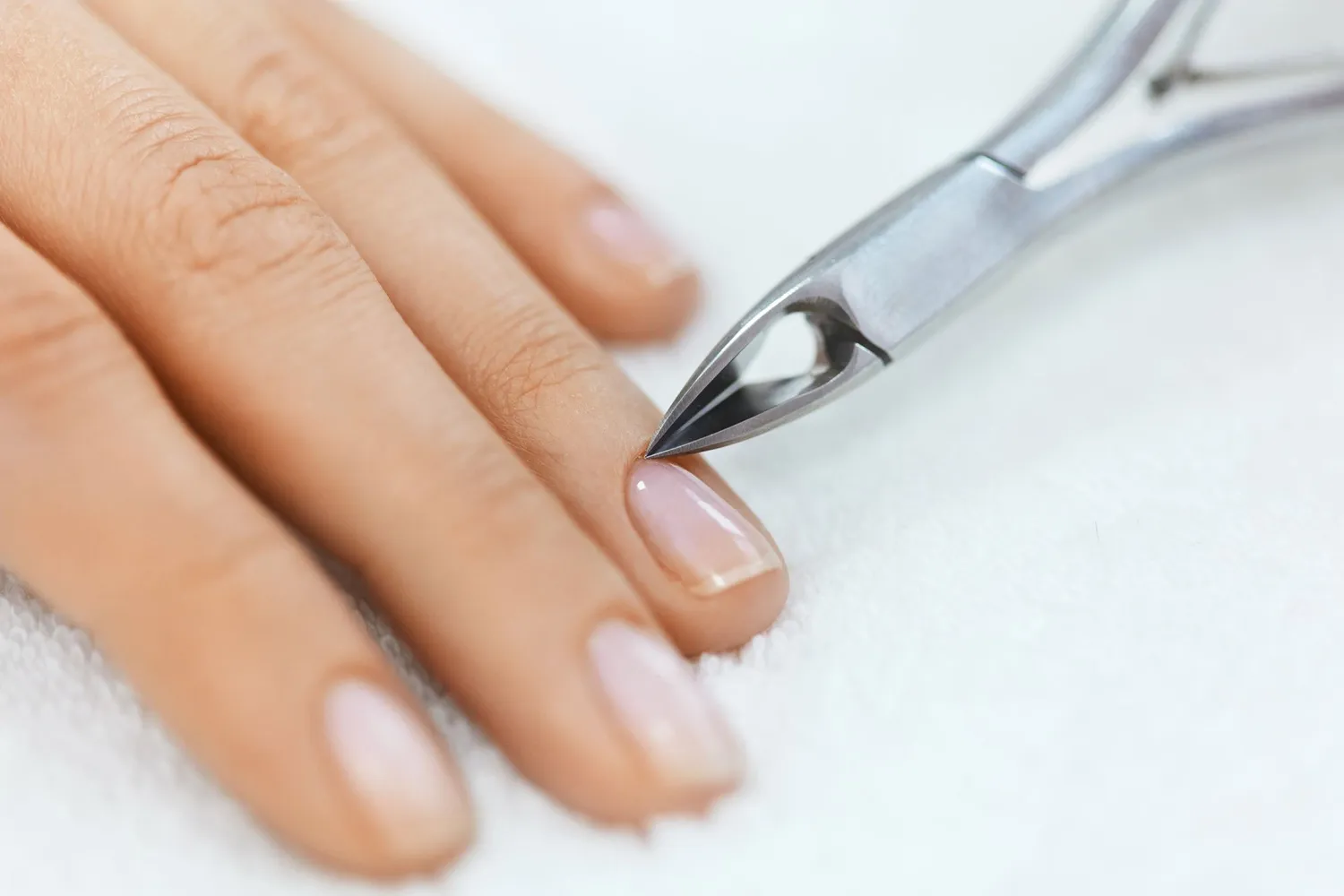 K-Pro Nagelhautzange Edelstahl 0,8 cm Schneide Maniküre