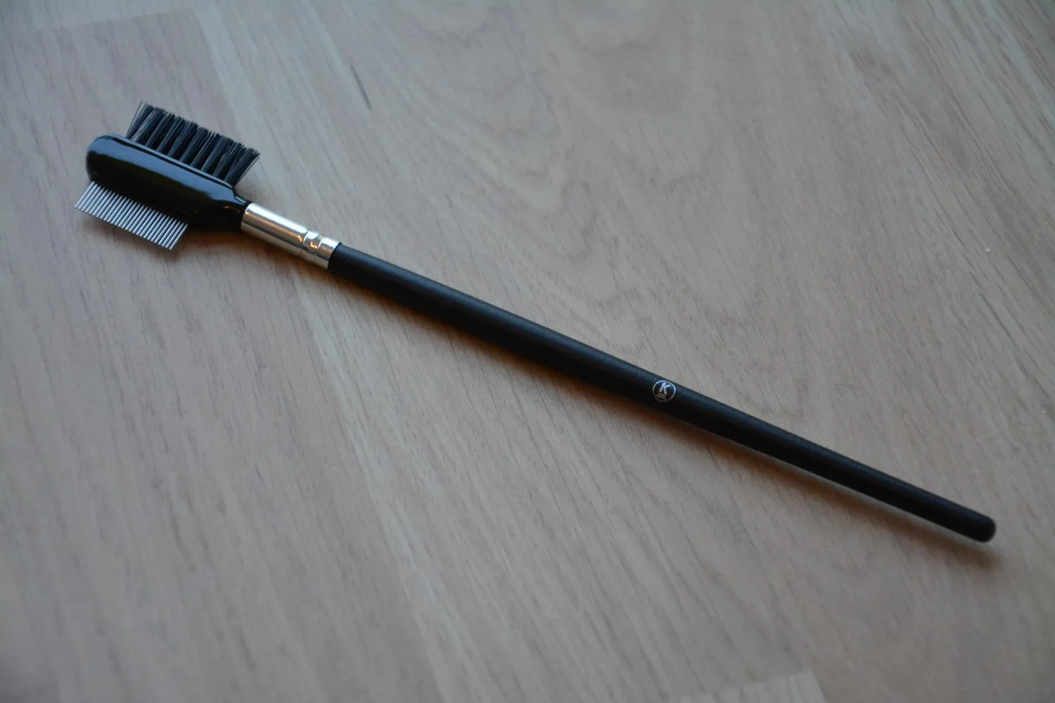 K-Pro 2-in-1 Augenbrauenbürste Wimpernkamm Metall Stylingtool