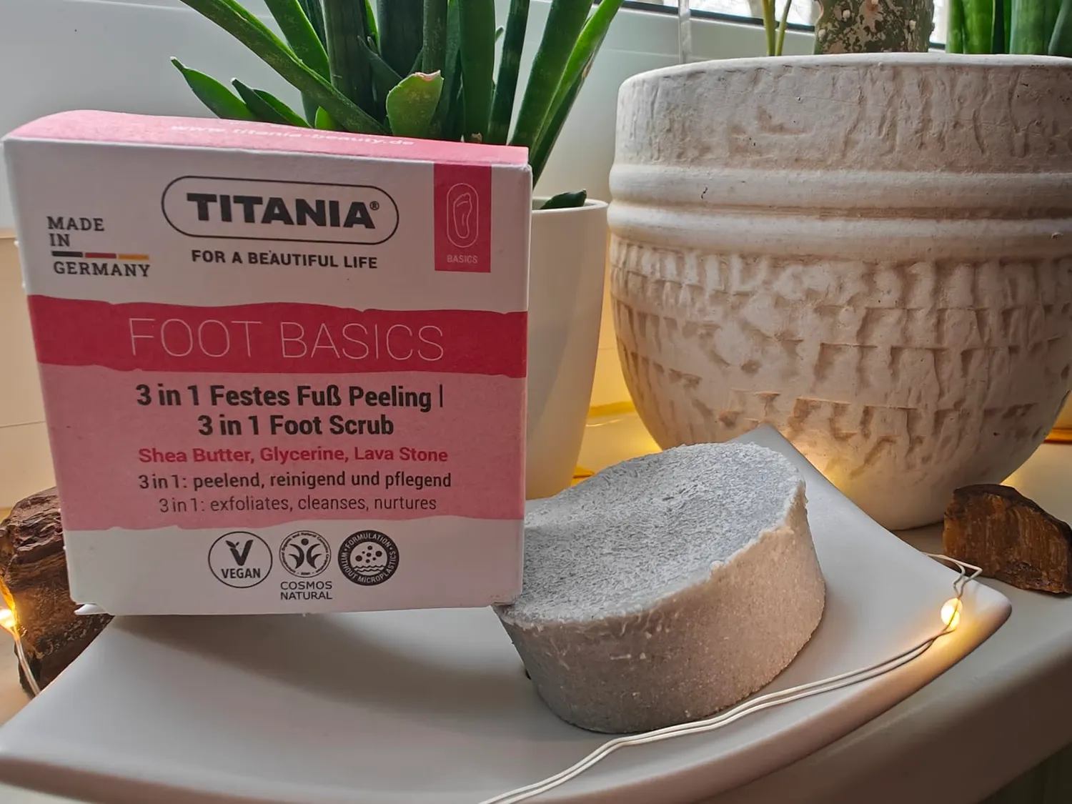 Titania 3in1 Fußpeeling Seife fest Bimsstein Sheabutter