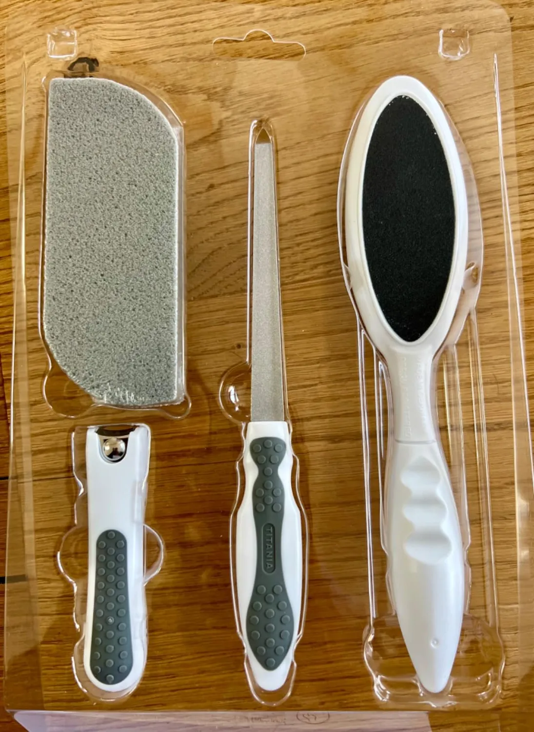 Titania Softtouch Maniküre Pediküre Set 4-teilig grau