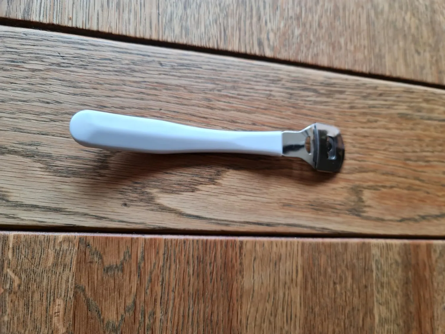 Titania Hornhauthobel ergonomisch mit Ersatzklinge