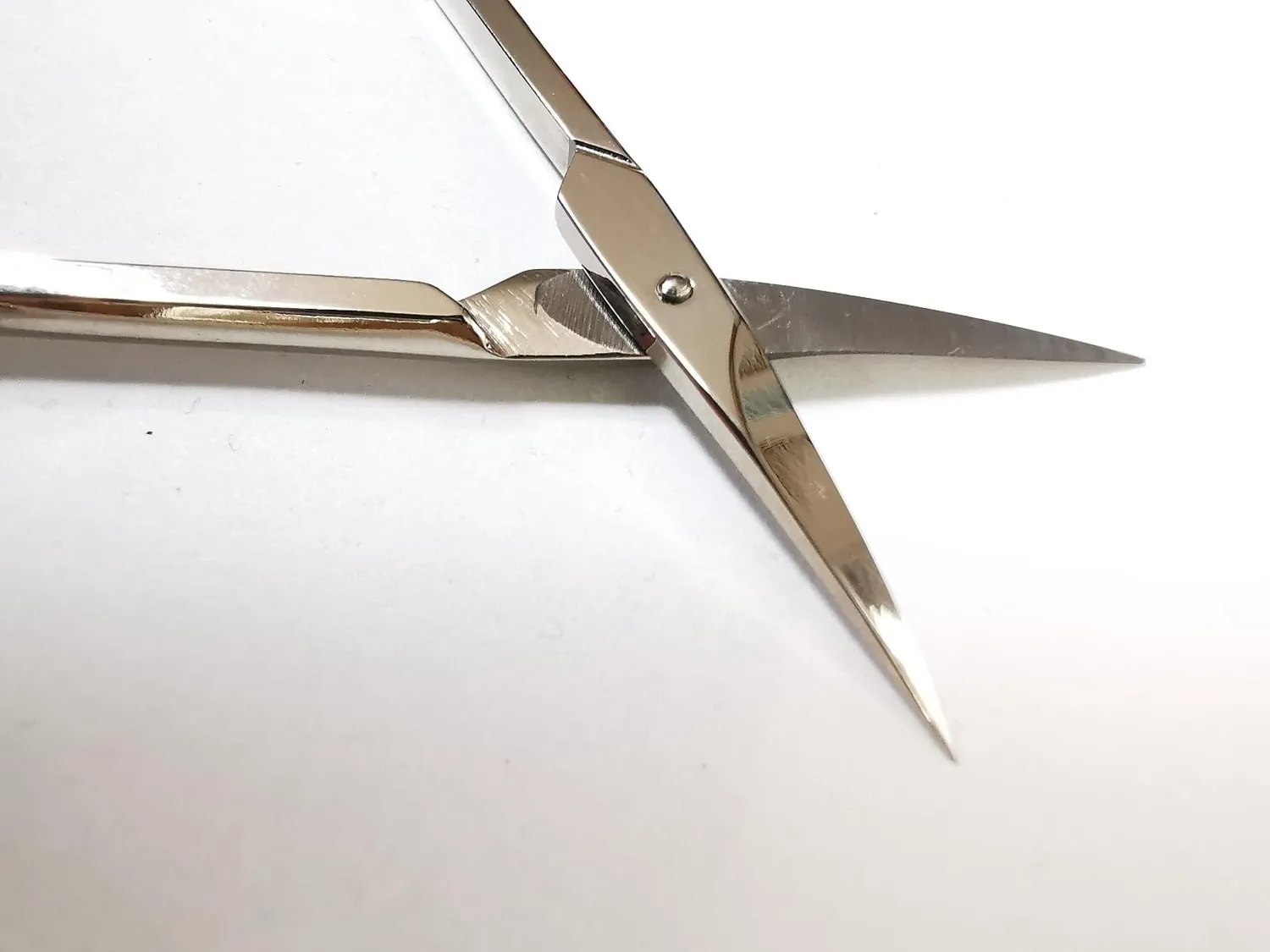 Nippes Solingen Hautschere Linkshänder 9 cm gebogen