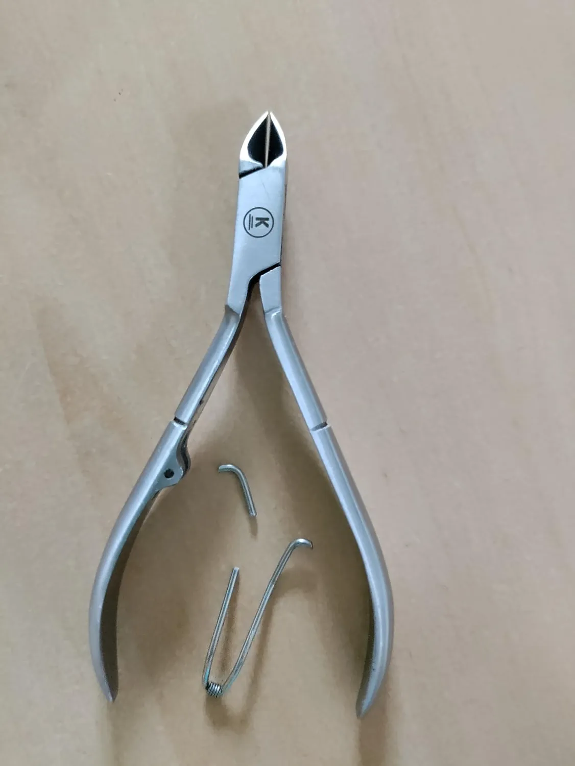 K-Pro Nagelhautzange Edelstahl 0,8 cm Schneide Maniküre