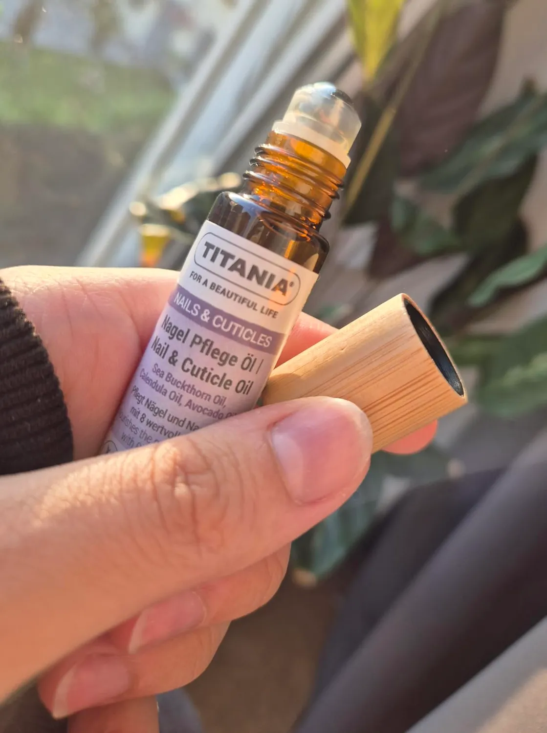 Titania Nagelöl Roller Cuticle Oil 10 ml vegan